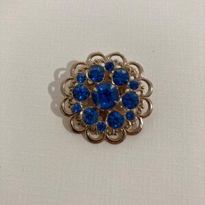 Vintage Brooch Gold Tone With Blue Rhinestones Floral Design